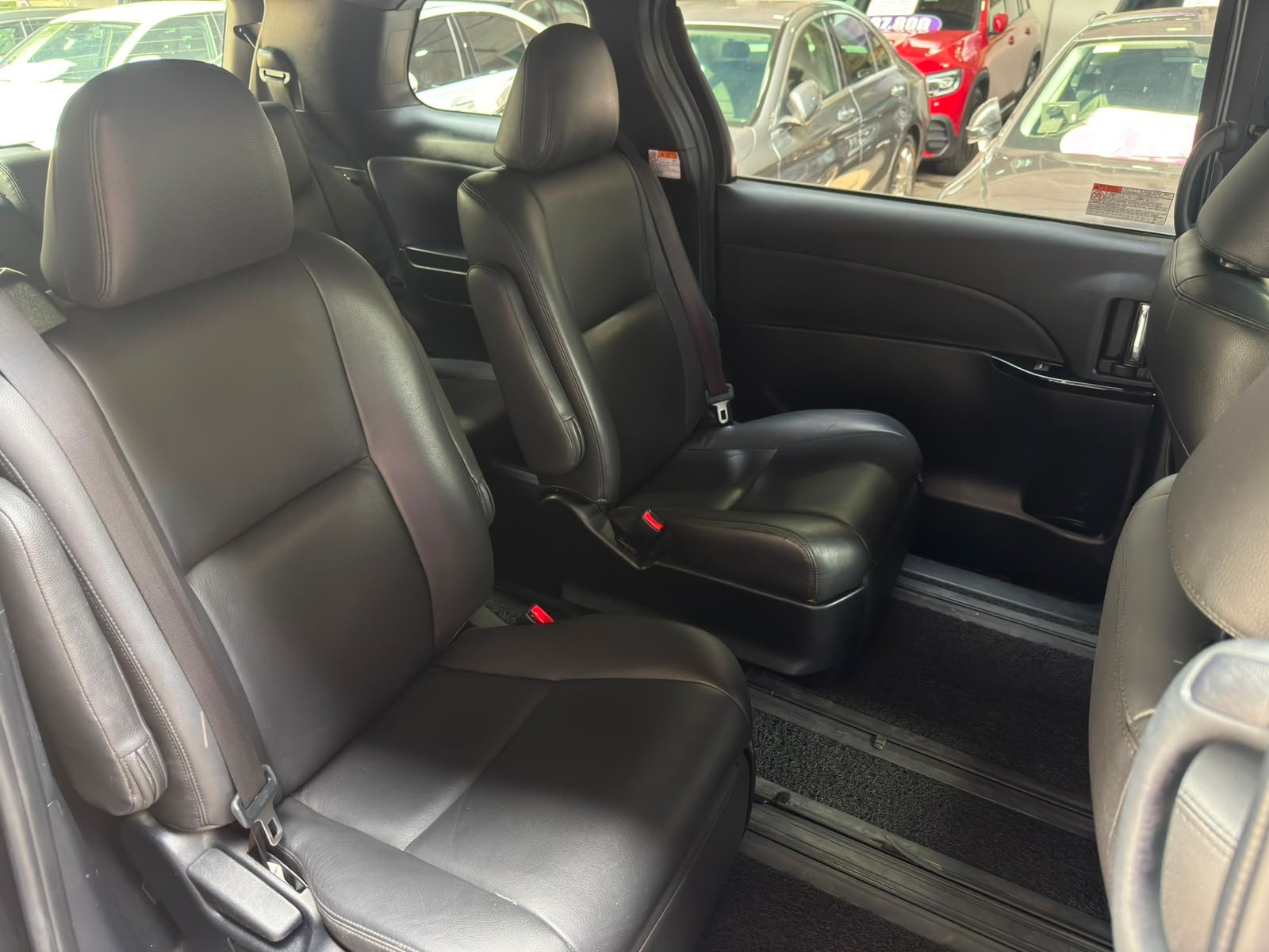 Toyota Estima Aeras Premium 2.4 photo 8